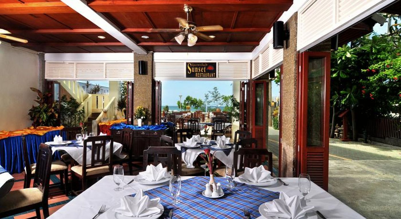 Karon-Princess-Hotel-Restaurant-7