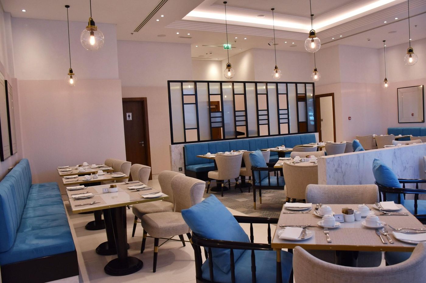 Tamani-Marina-Hotel-and-Hotel-Apartment-Restaurant-22