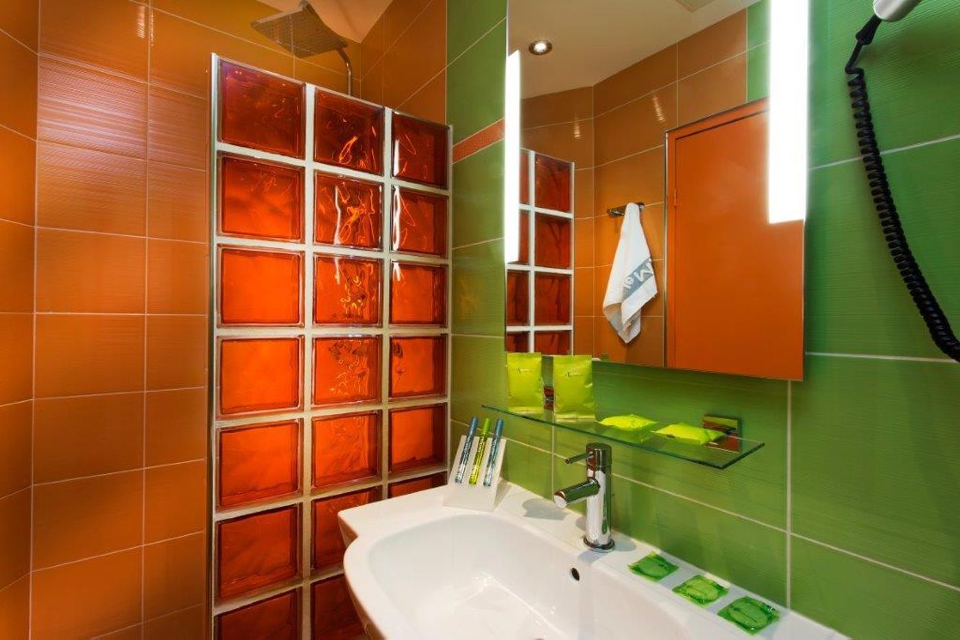 Hotel-WYLD-Saint-Germain-Room-21