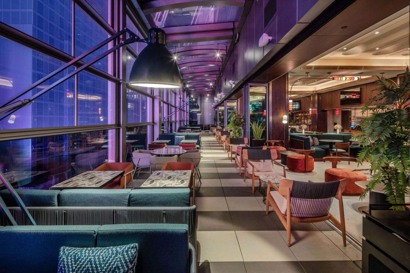 Tempo-by-Hilton-New-York-Times-Square-Restaurant-12