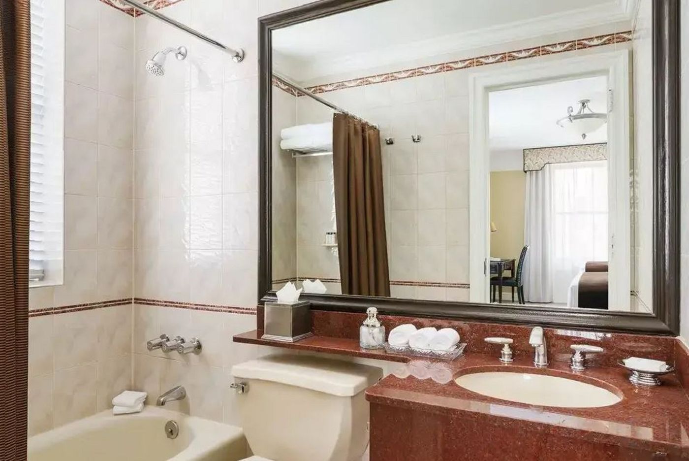 Lucerne-Hotel-Room-18