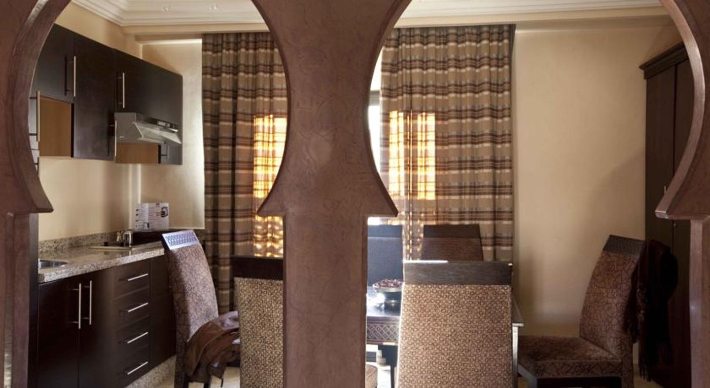 Dellarosa Hotel Suites and Spa