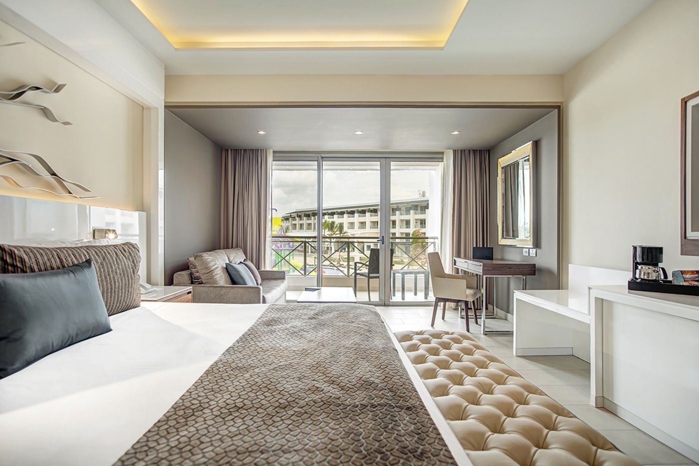 Royalton-Negril-Resort---Spa-All-Inclusive-Room-31