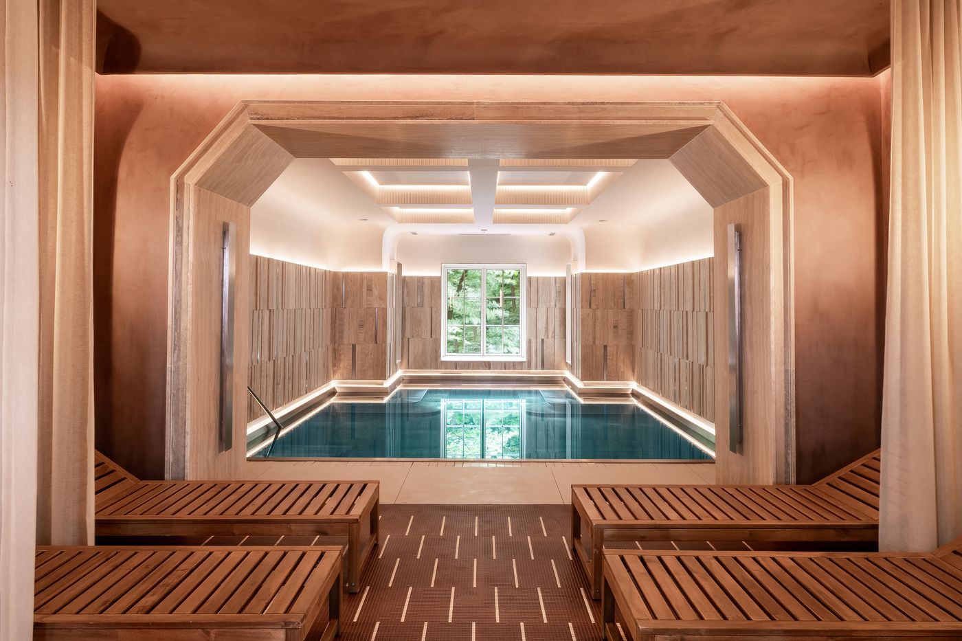 Zinar-Castle-Krakow-Pool-35