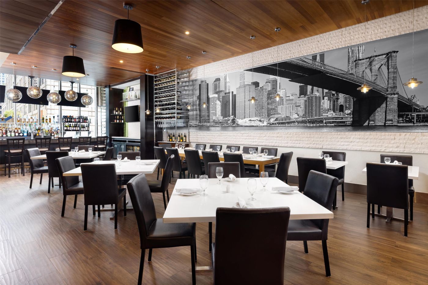 Hilton-Garden-Inn-New-York-Times-Square-Central-Restaurant-43