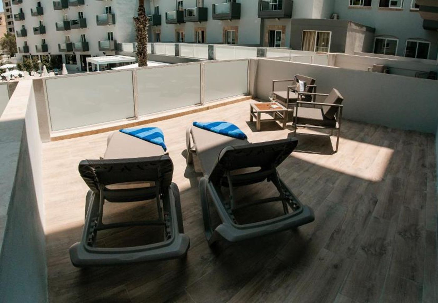 Pebbles-Resort-Room-45