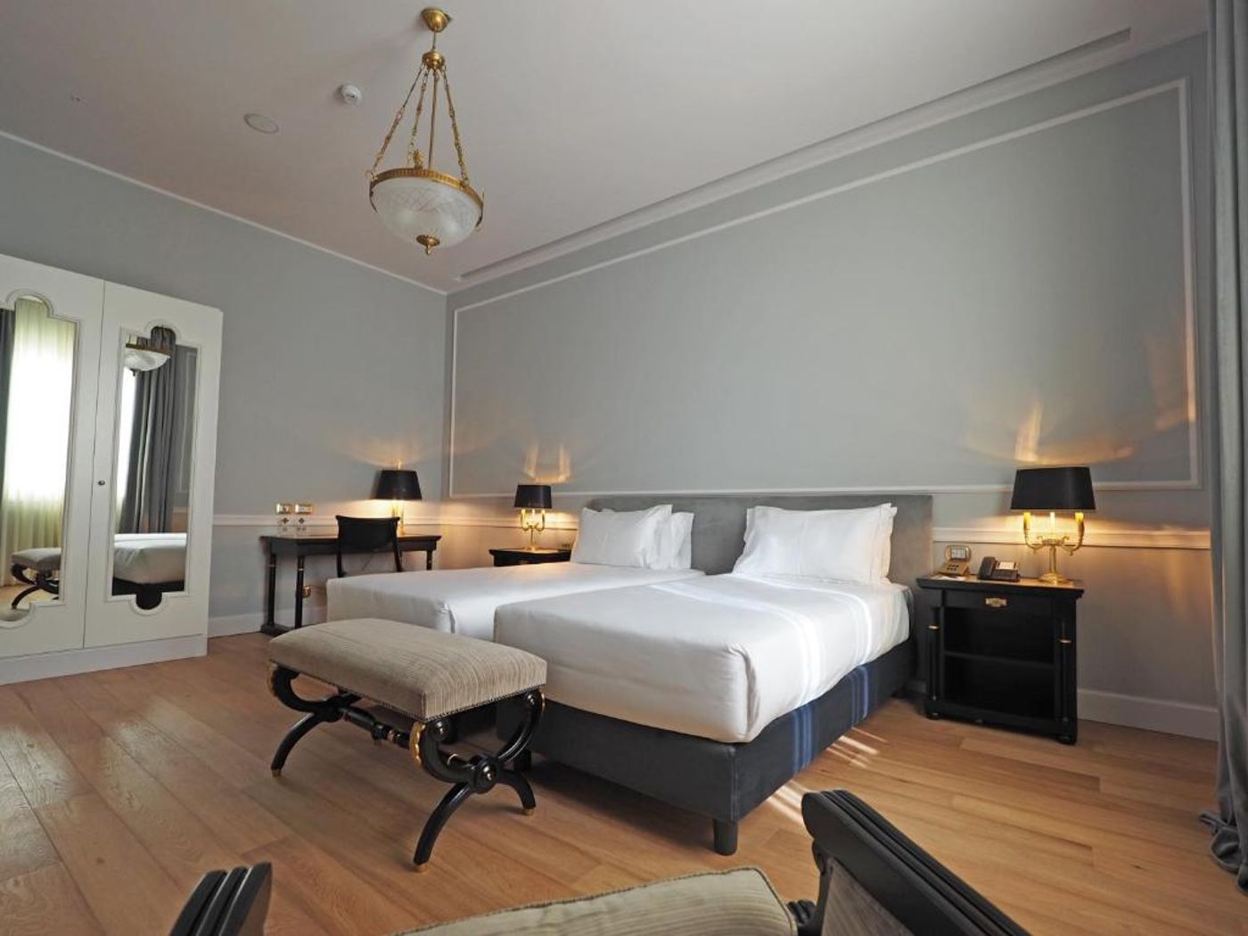 Grand-Hotel-et-des-Palmes-Room-11