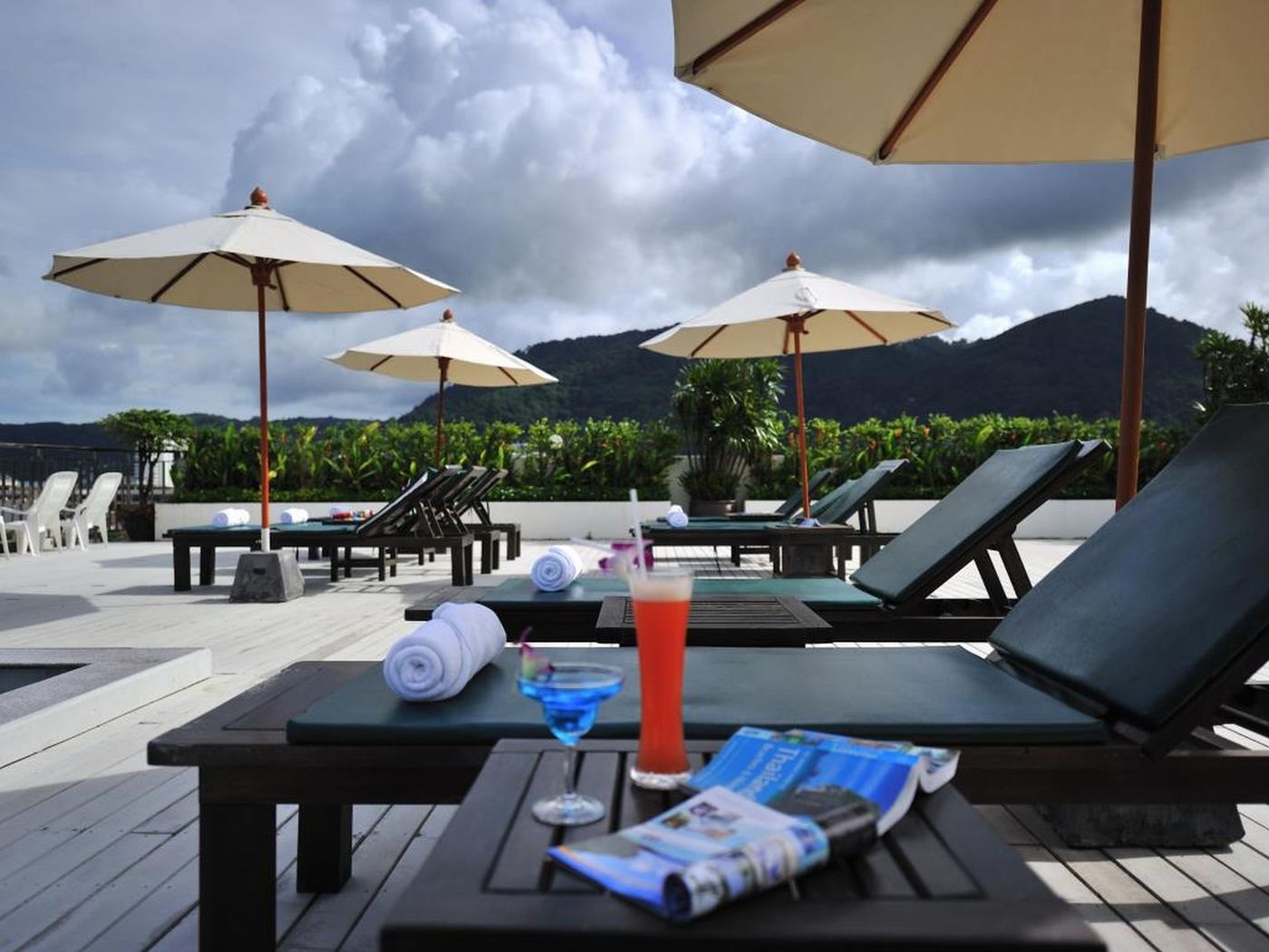 APK-Resort-And-Spa-Pool-11