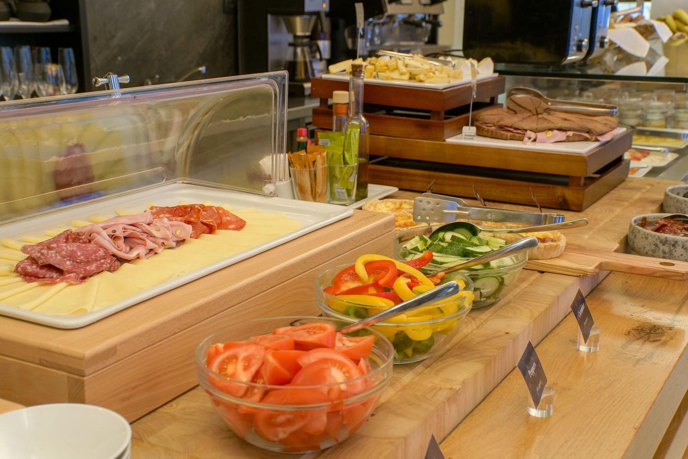 Golden-Crown-Restaurant-37