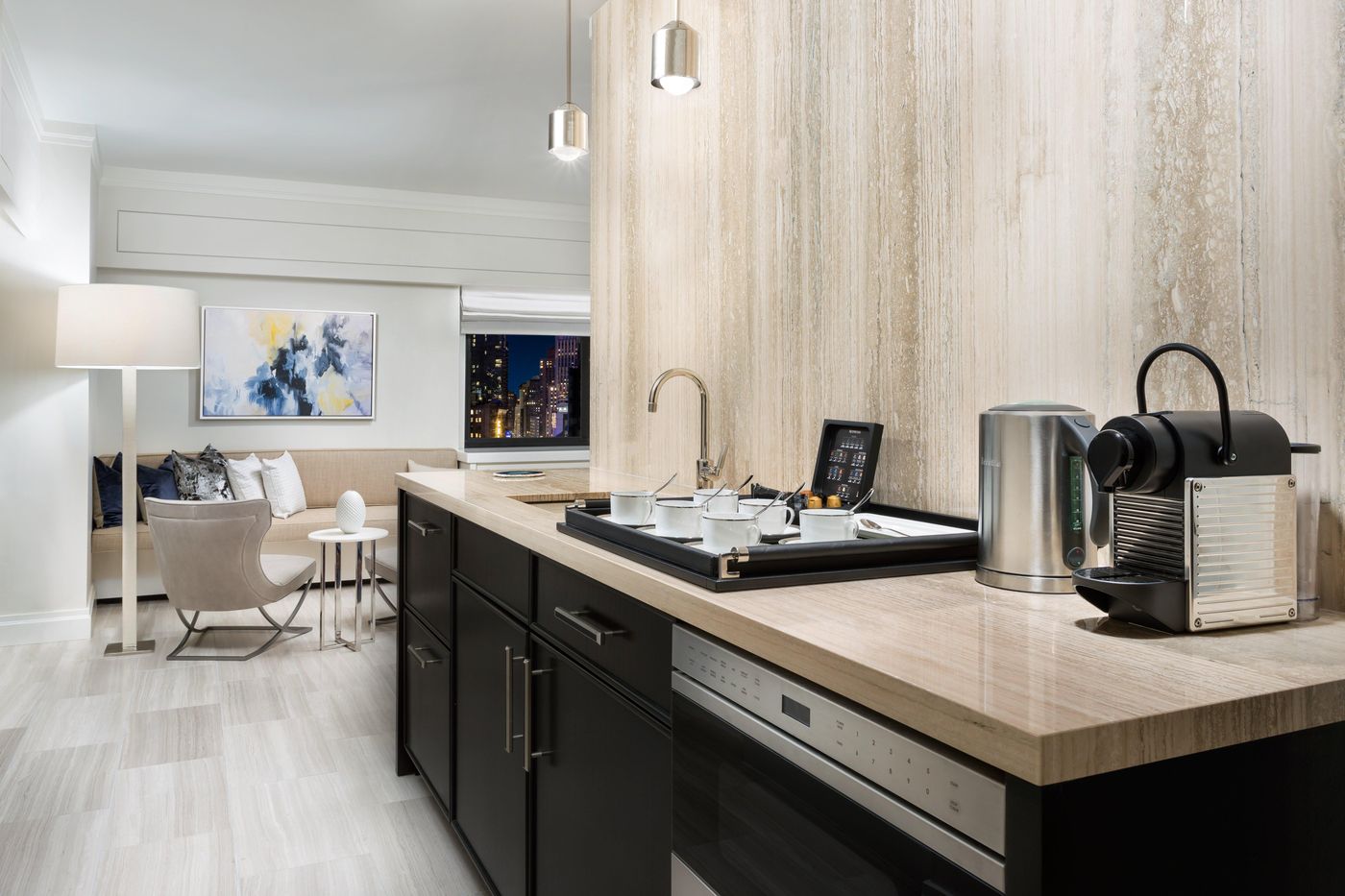 The-Manhattan-at-Times-Square-Hotel-Room-14