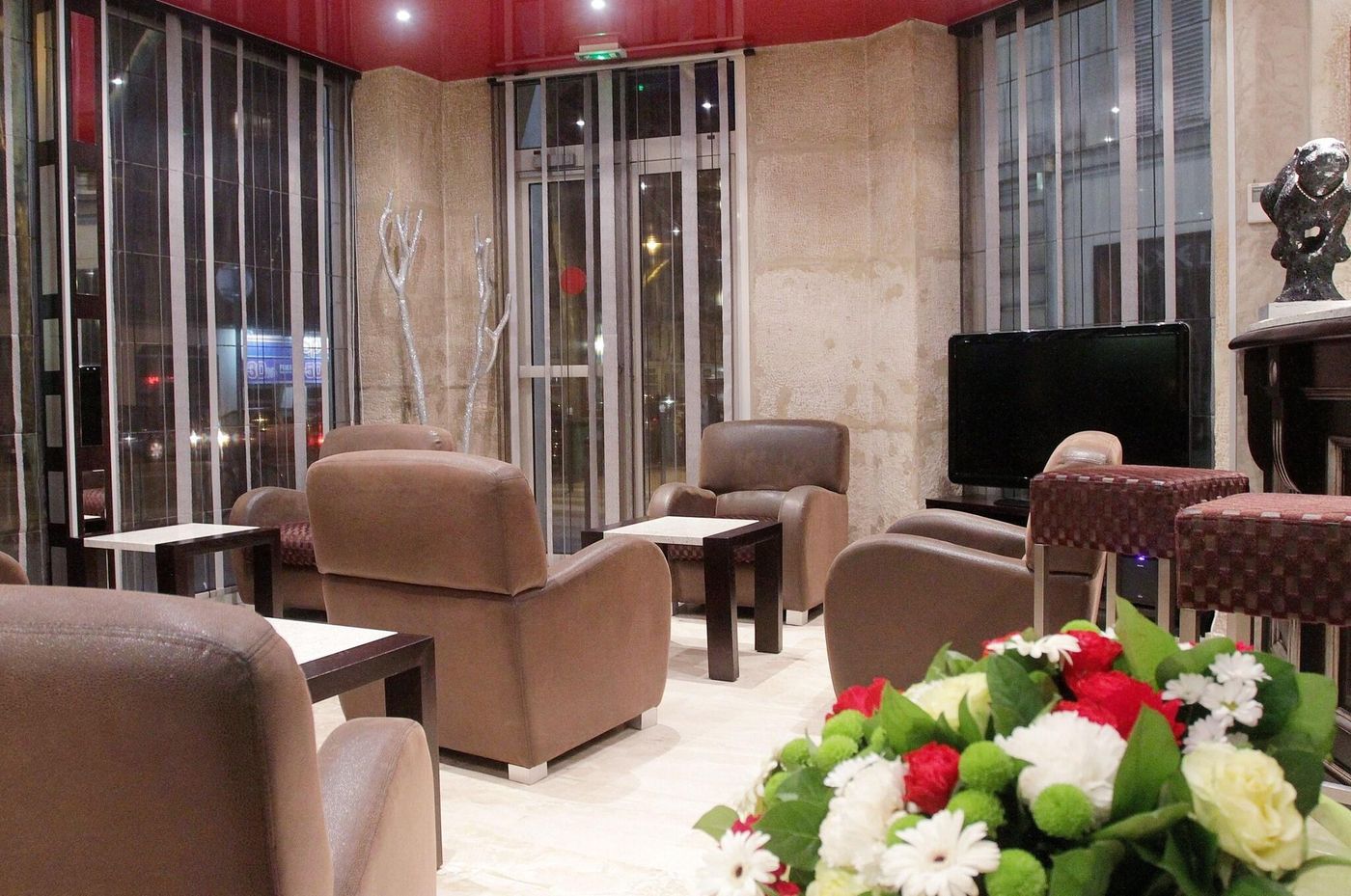 Grand-Hotel-Francais-Lobby-14