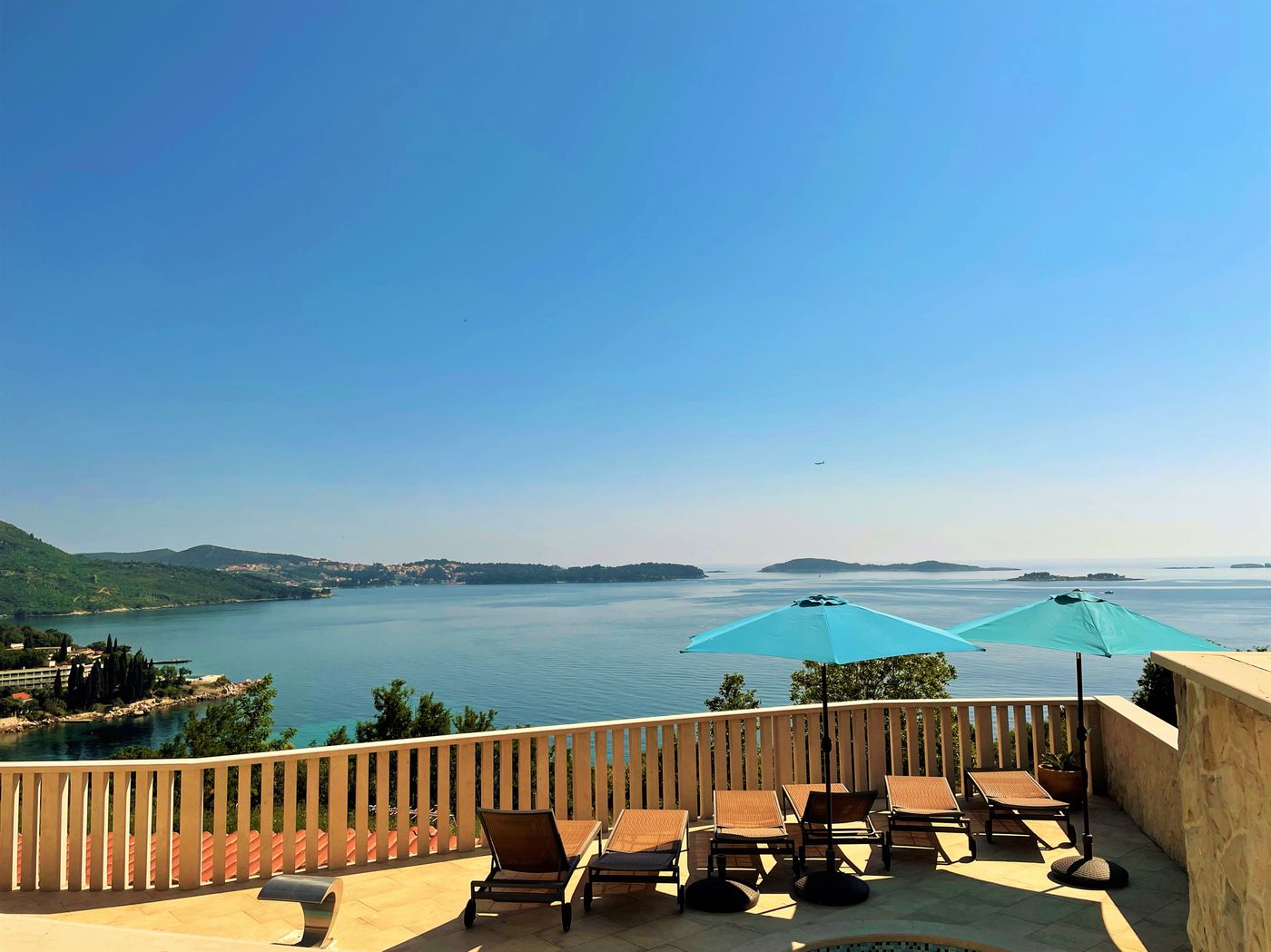 Villa-Sunset-Room-98