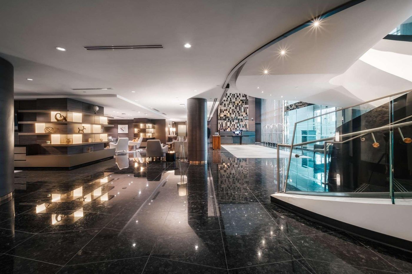 Paradox-Hotel-Vancouver-Lobby-18