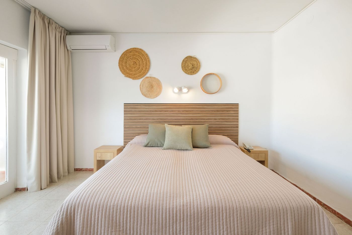 Azuline-Hotel-Mediterraneo-Room-8