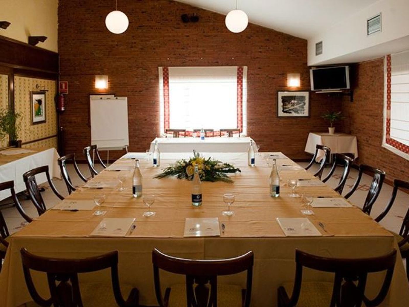 Rey Arturo-Spain-VILLAGONZALO PEDERNALES-General view-10