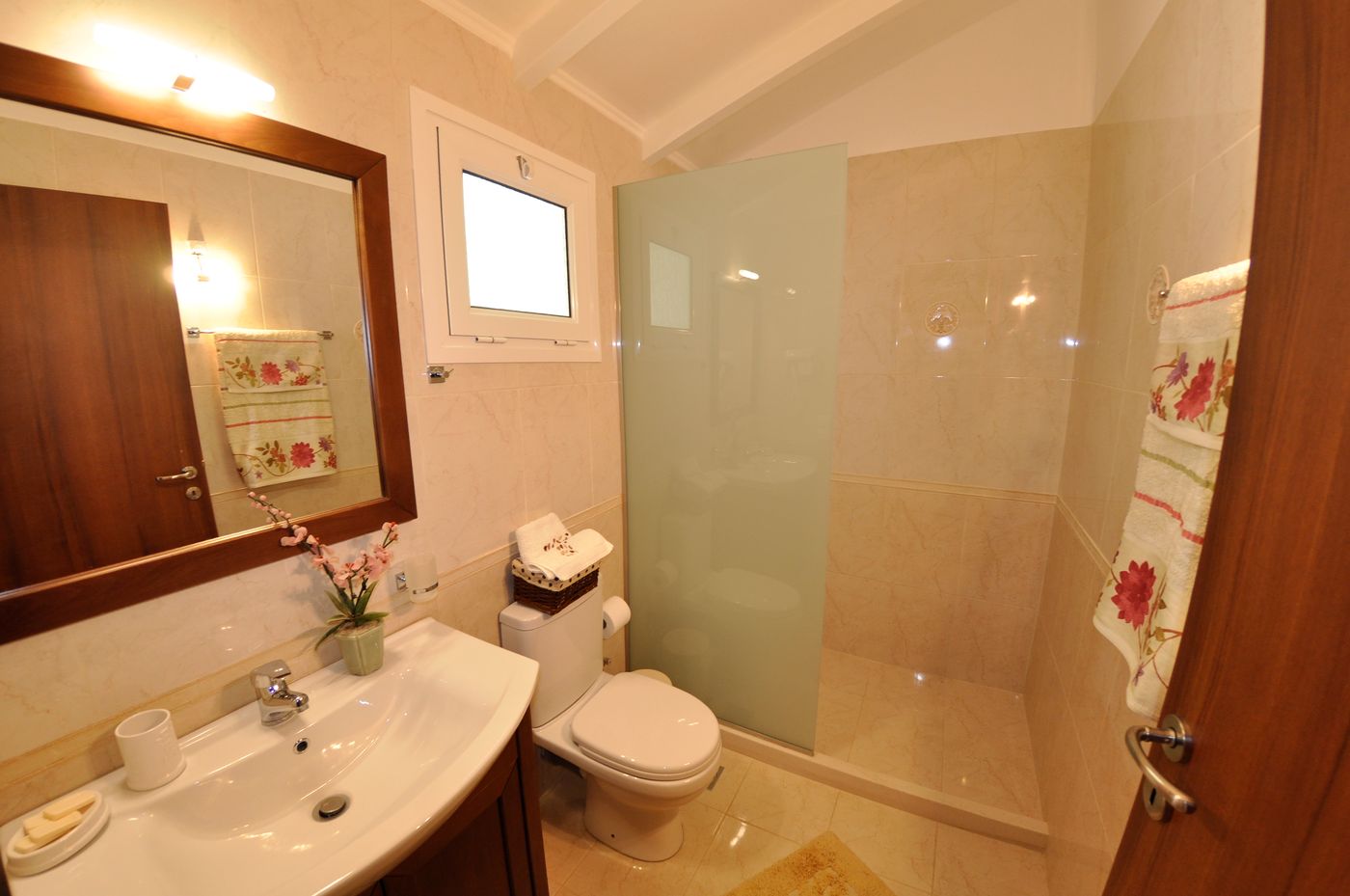 Mazis-Apartments-Room-41