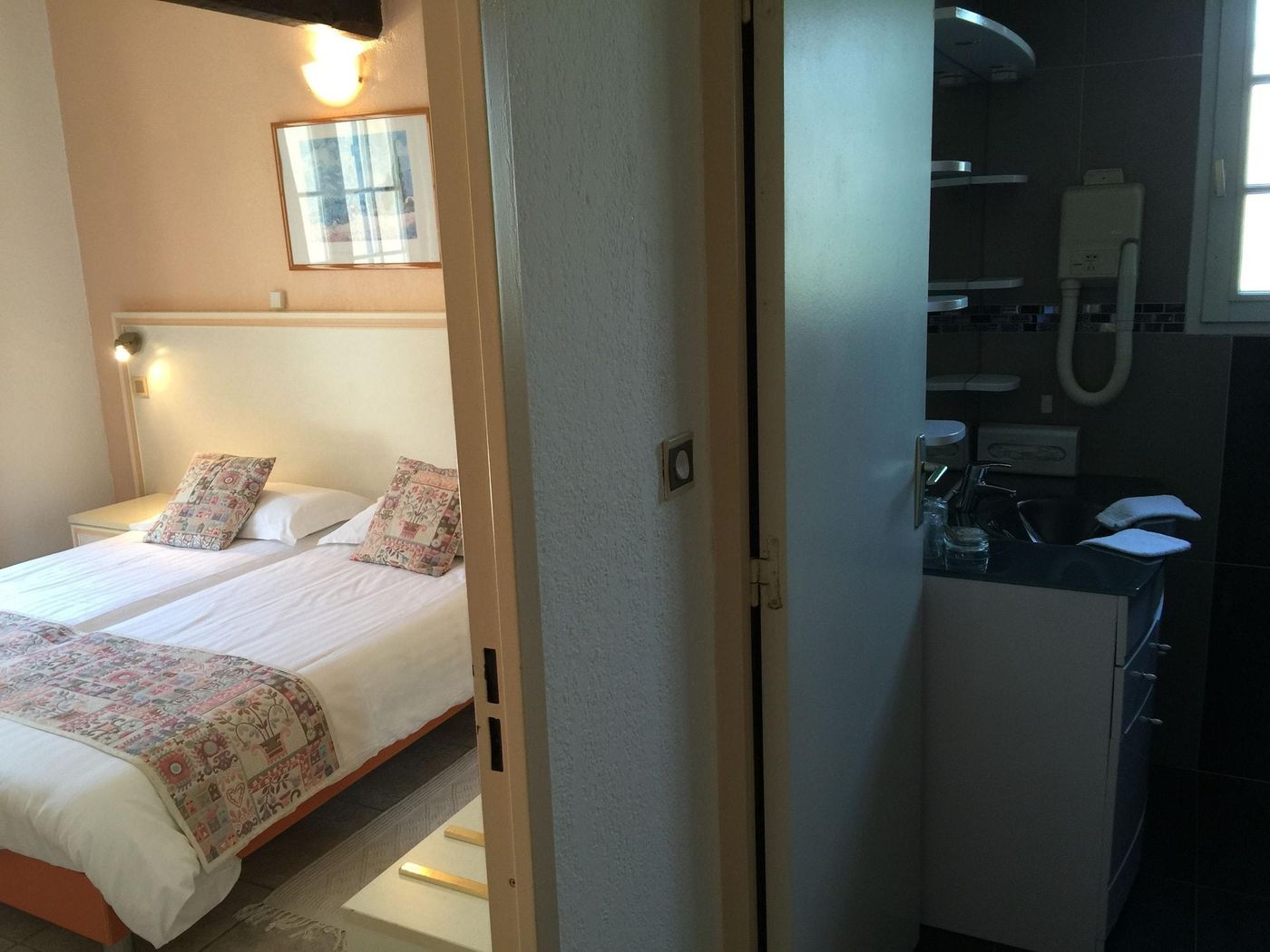 Citotel-La-Nartelle-Room-33