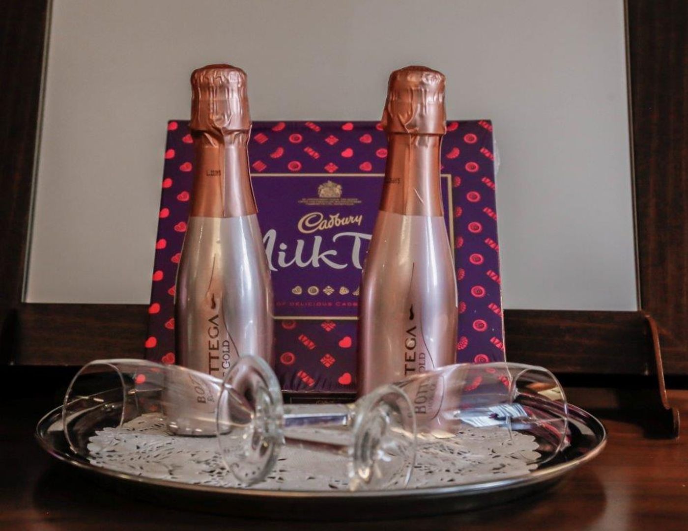 Alona-United Kingdom-MOTHERWELL-Room-9