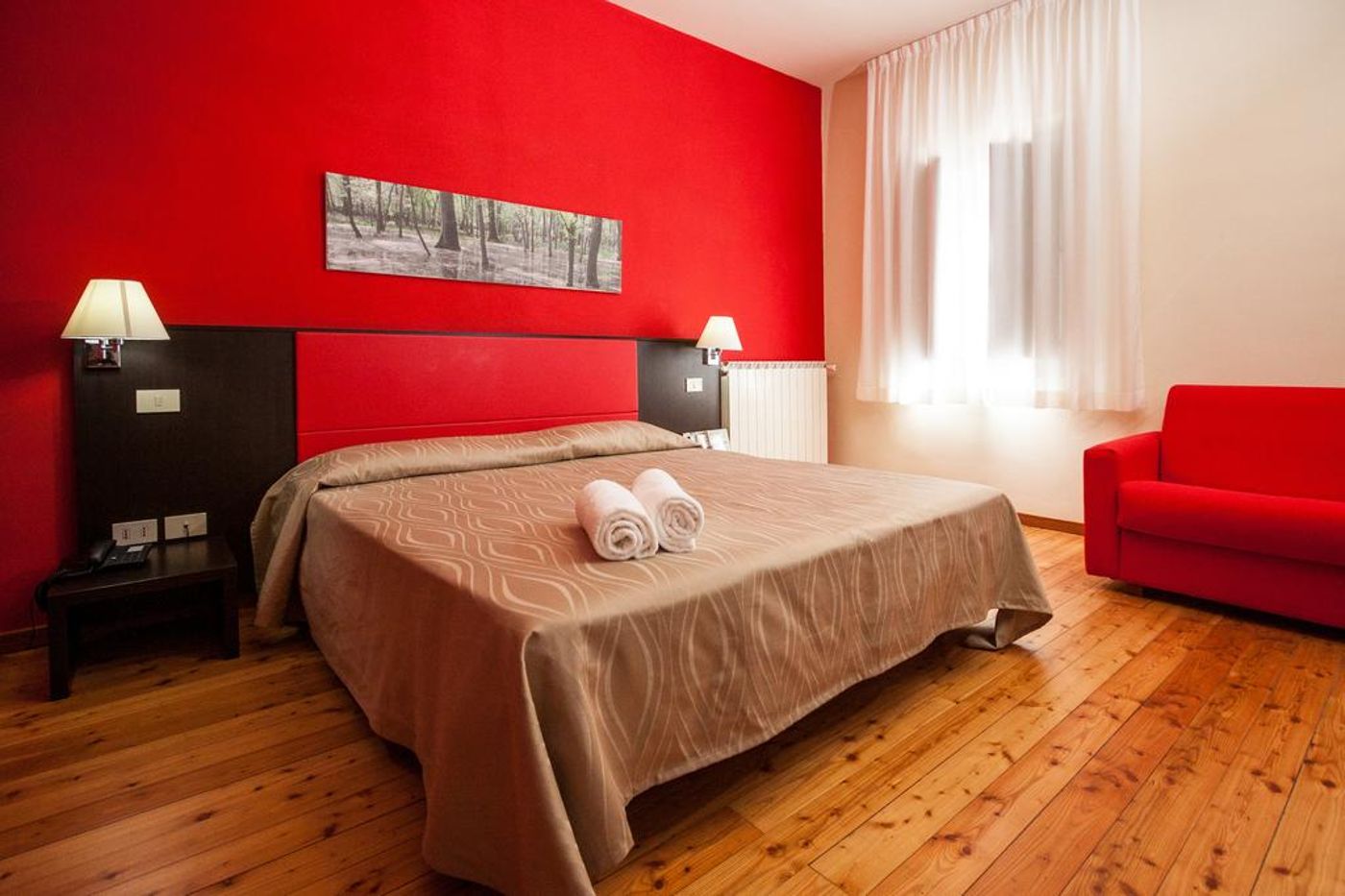 Casale-La-Sterpaia-Room-3