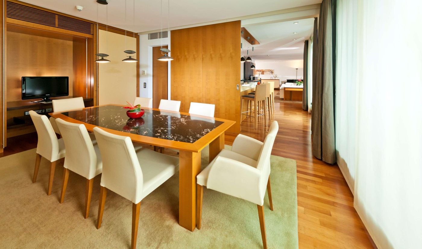 Dorint-an-der-Messe-Koeln-Room-7