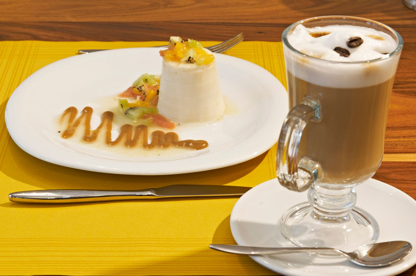 Four-Points-Express-by-Sheraton-Istanbul-Taksim-General-view-42