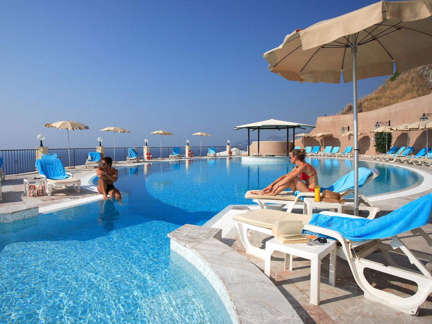 Hotel-Capo-dei-Greci-Pool-6