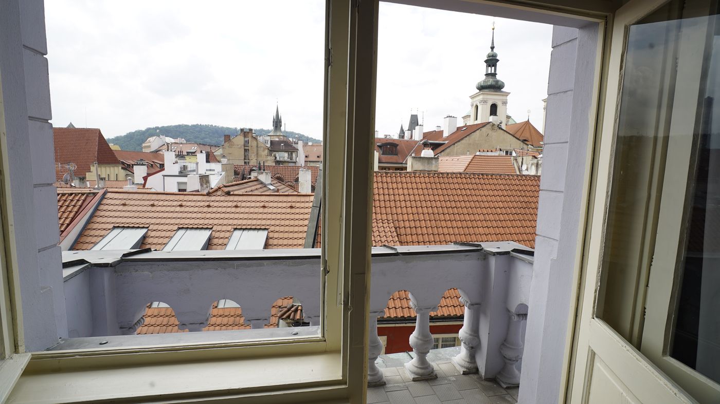 Royal-Road-Residence-Room-11