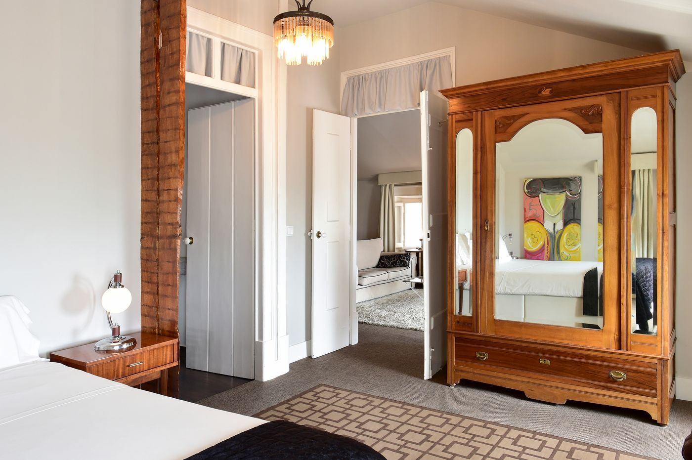 Palacete-Chafariz-Del-Rei-by-Unlock-Hotels-Room-3