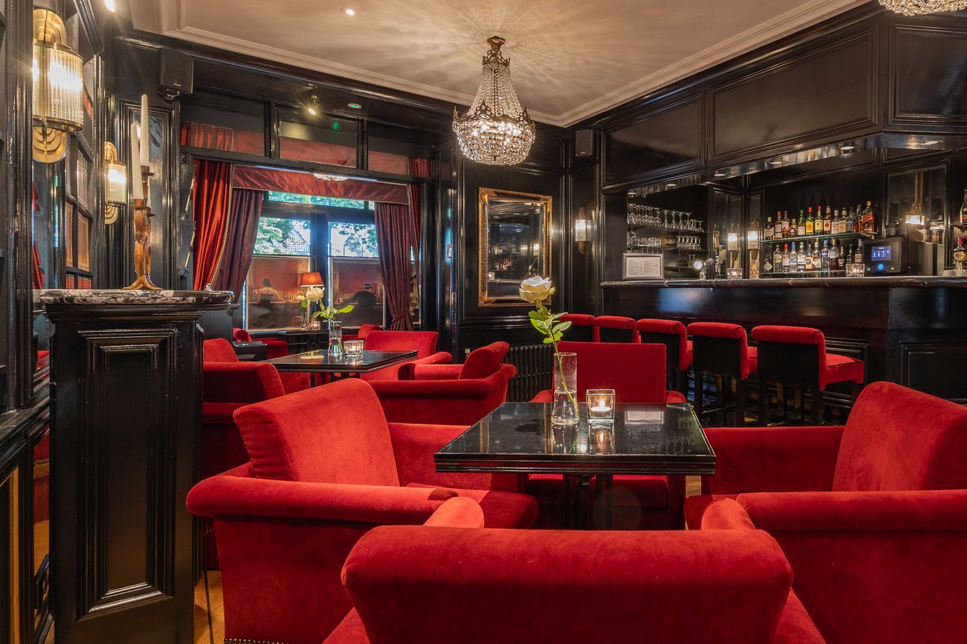 Apollofirst-Boutique-Hotel-Bar-12