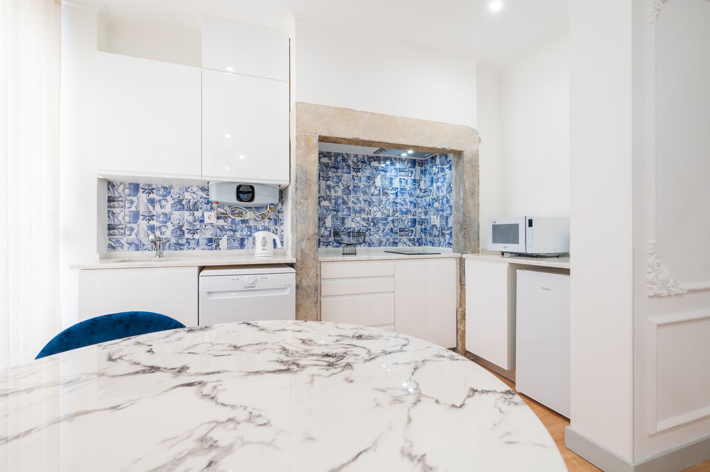 Via-Augusta-129-Room-40