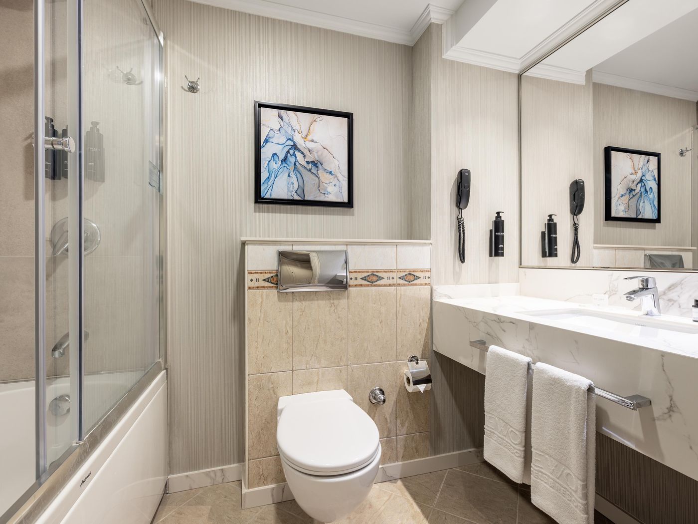 Elite-World-Comfy-Istanbul-Taksim-Hotel-Room-26