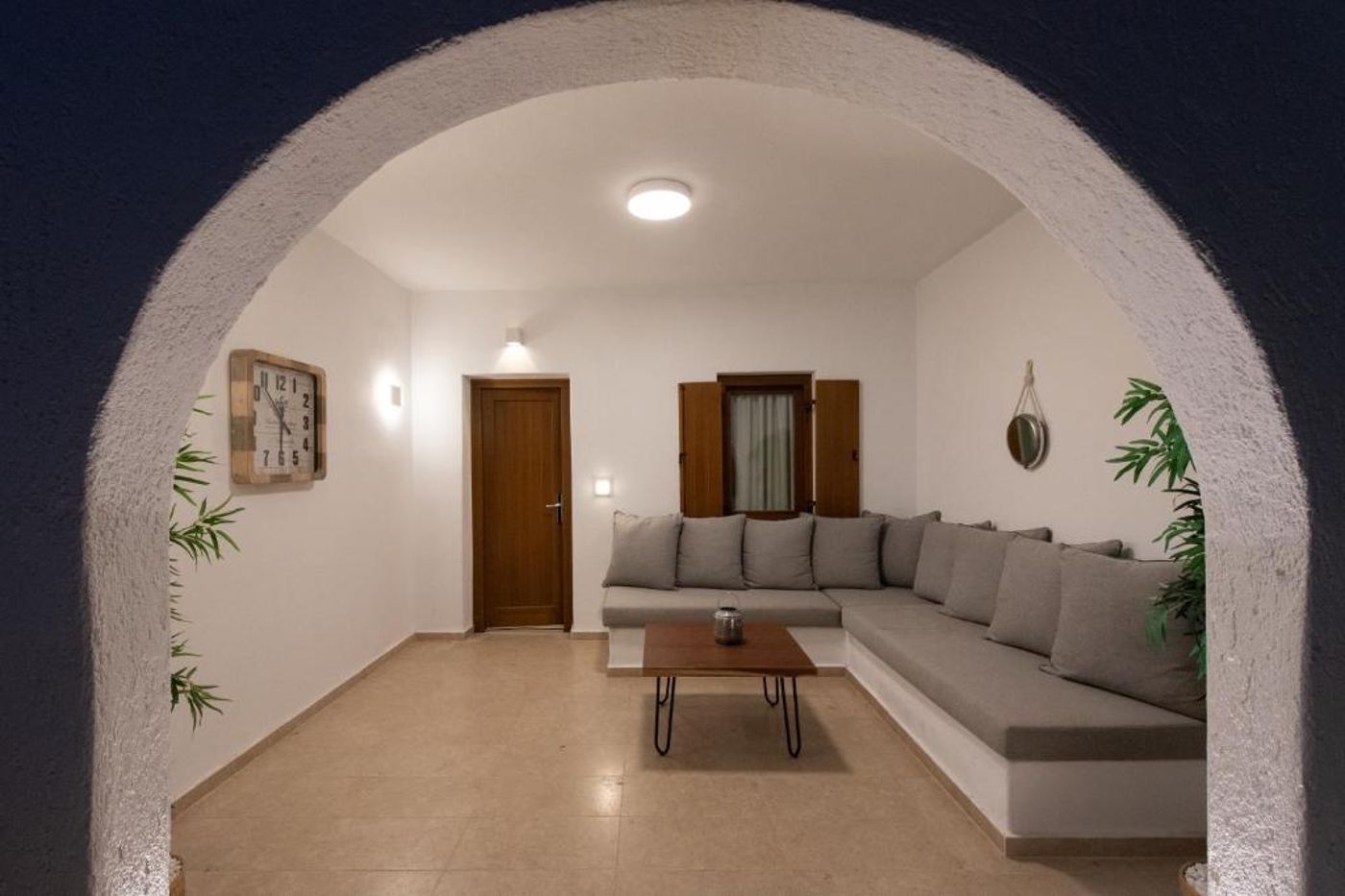 Edem-Garden-Residence-Lobby-44