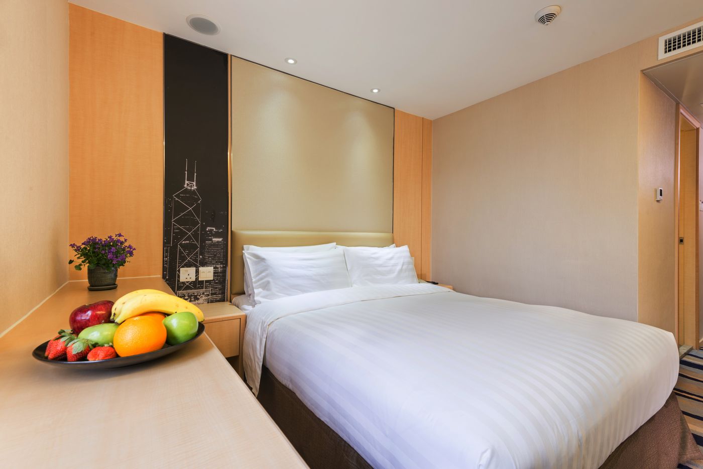 Metropark-Mongkok-Room-9