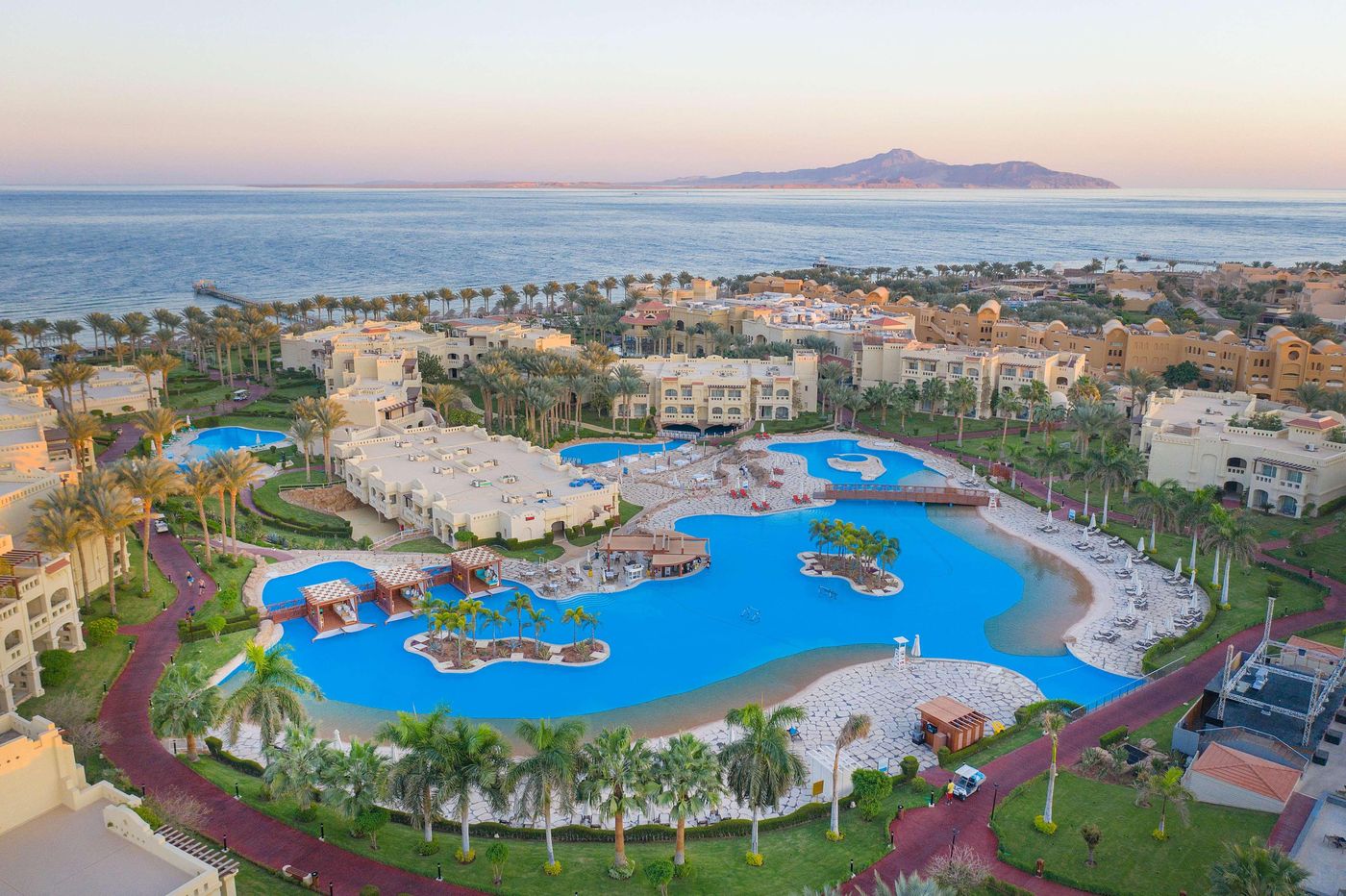 Rixos-Sharm-El-Sheikh-Pool-8