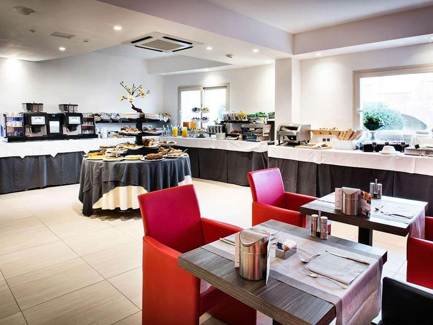 Grand-Hotel-Resort-Ma-Ma---Adults-Only-Restaurant-64