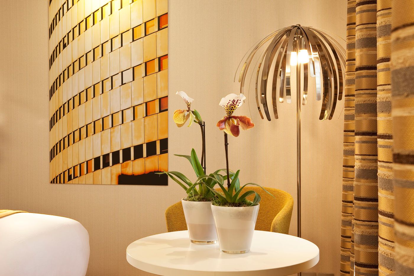 Le-Petit-Paris-Room-46