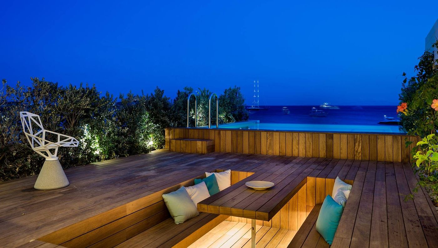 Mykonos Dove Beach Hotel