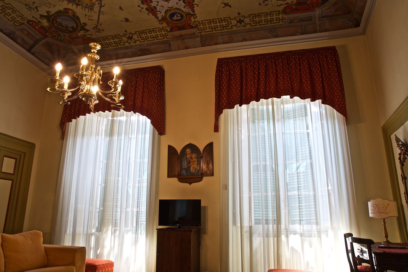 Hotel-La-Luna-Room-42