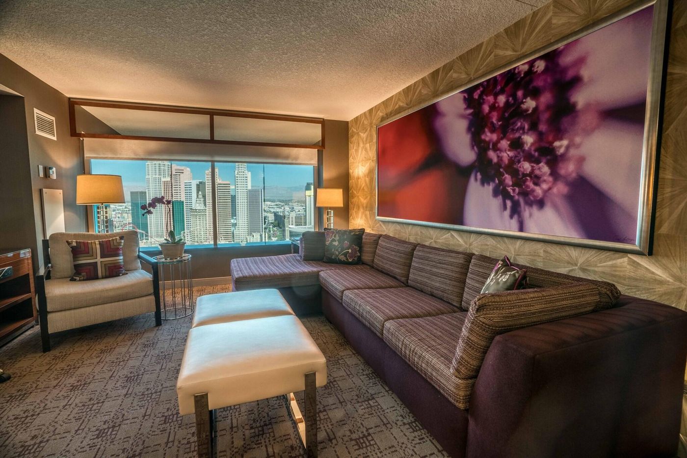 MGM-Grand-Hotel---Casino-Room-55