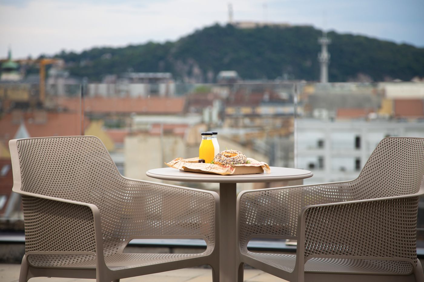 The-Amberlyn-Suite-Hotel-Terrace-68