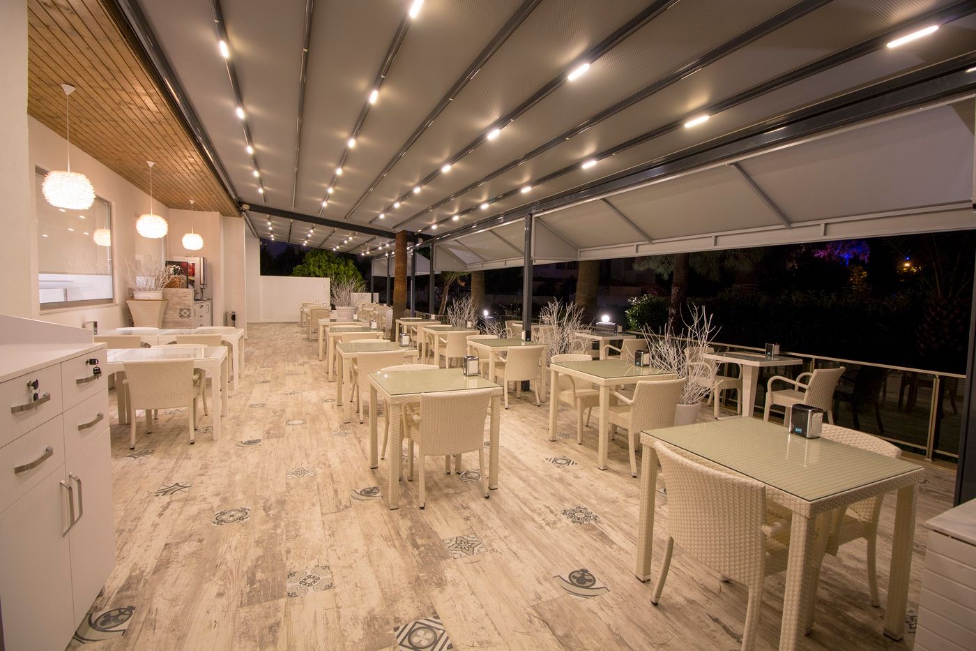 Munamar-Beach-Residence-Restaurant-30