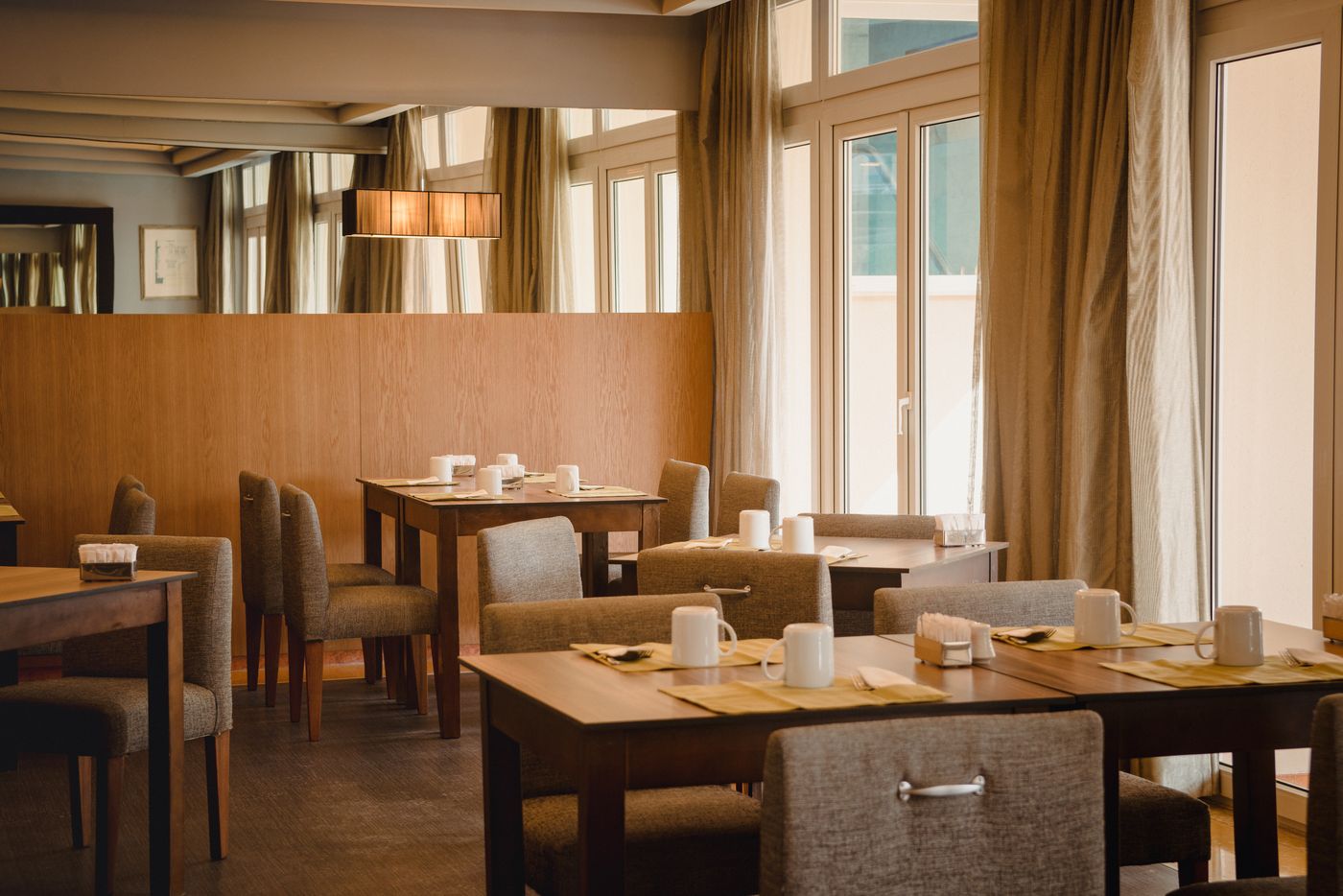 Quinta-Da-Marinha-Resort-Restaurant-35