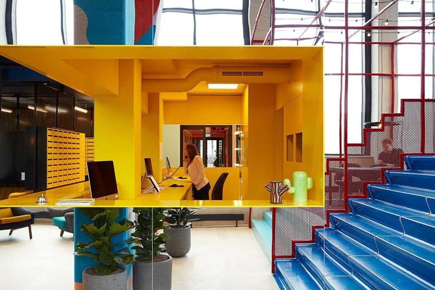 The Social Hub Eindhoven-Netherlands-EINDHOVEN-Lobby-2