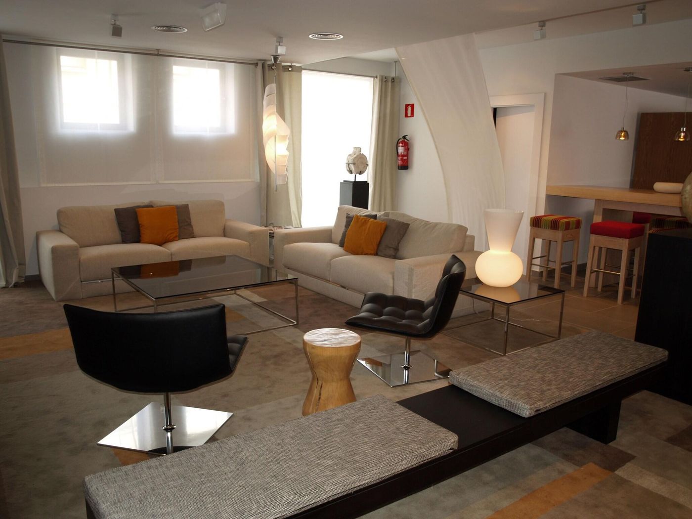 Eco-Alcala-Suites-Lobby-5