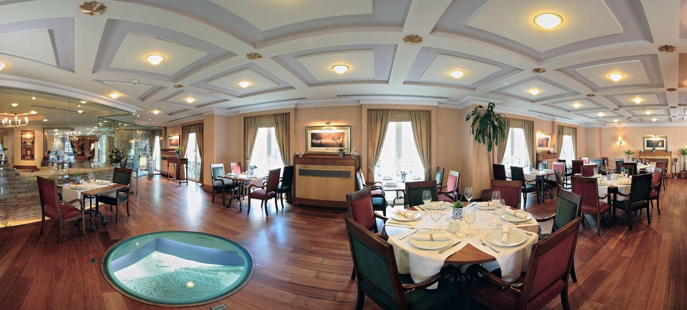 Eresin-Hotels-Sultanahmet-Restaurant-37