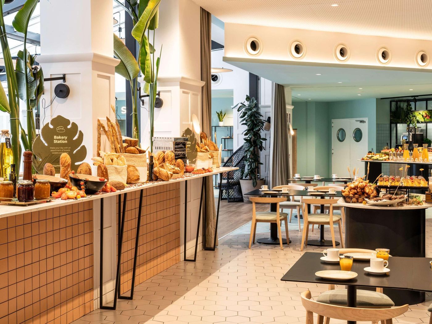 Novotel-Madrid-Campo-Naciones-Restaurant-13