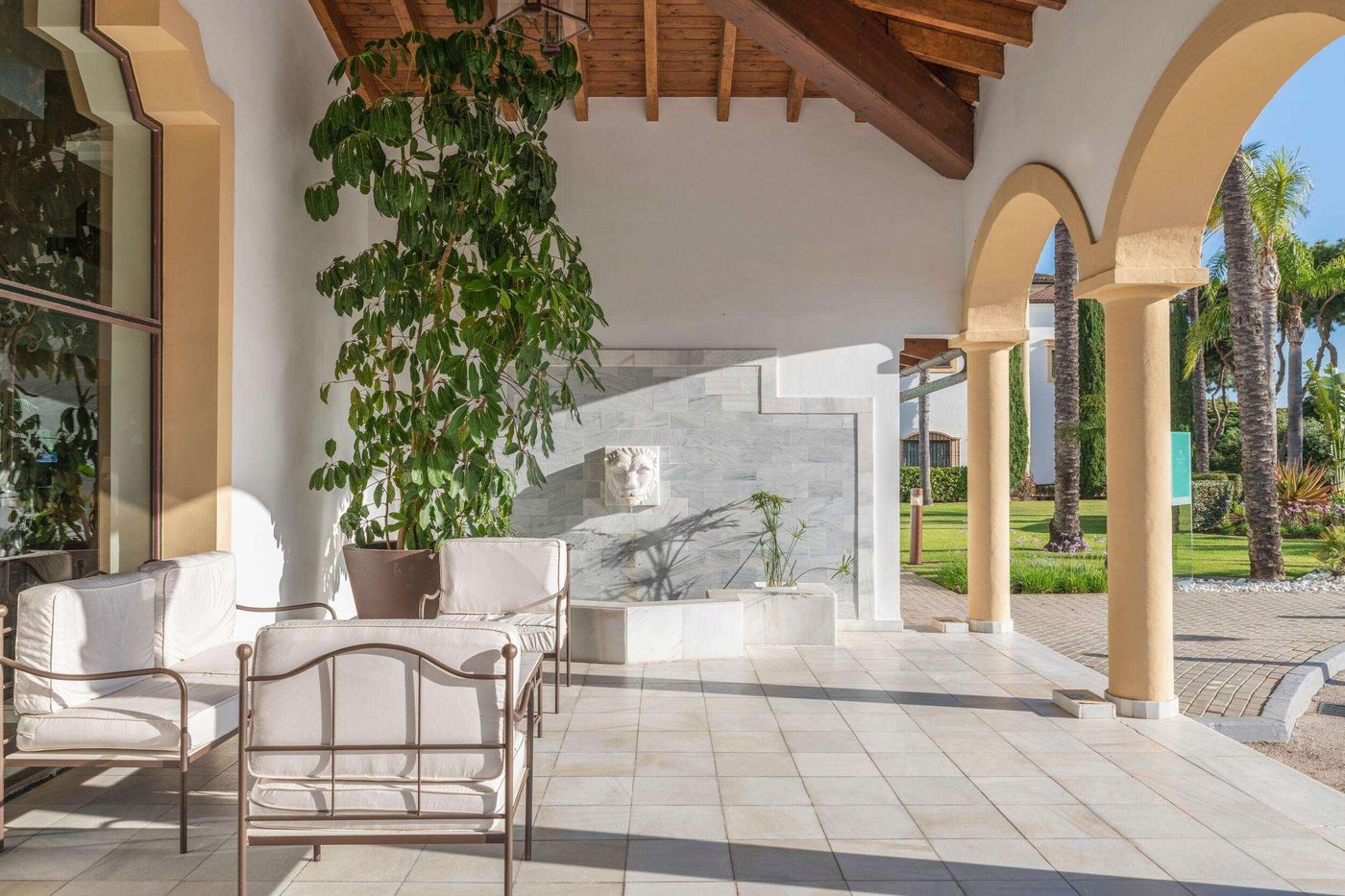 IBEROSTAR-Andalucia-Playa-Lobby-14