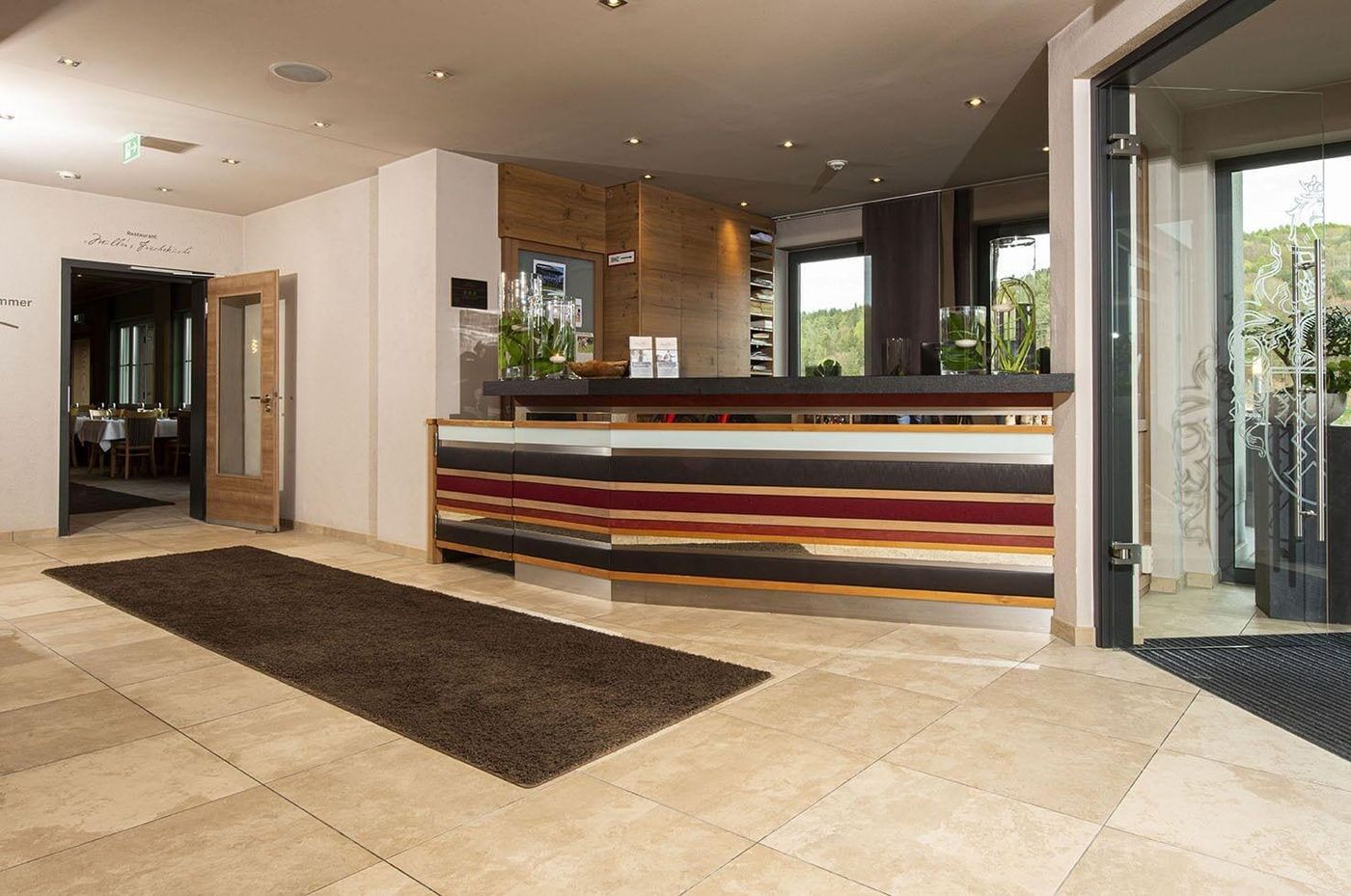 Müllers Landhotel - Germany - MESPELBRUNN - Lobby - 8