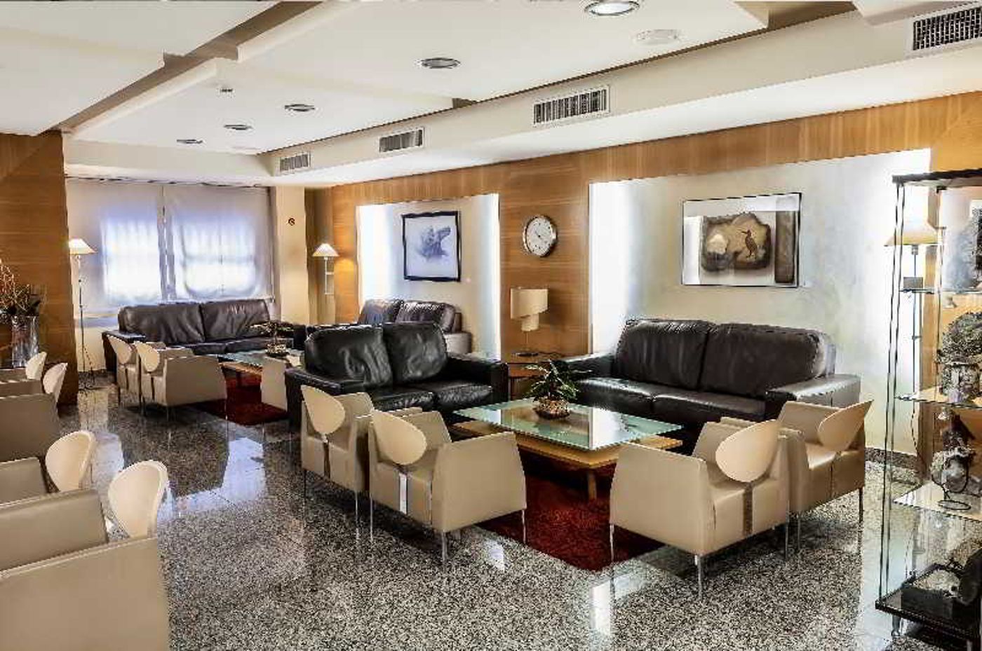 Nuevo-Torreluz-Lobby-28