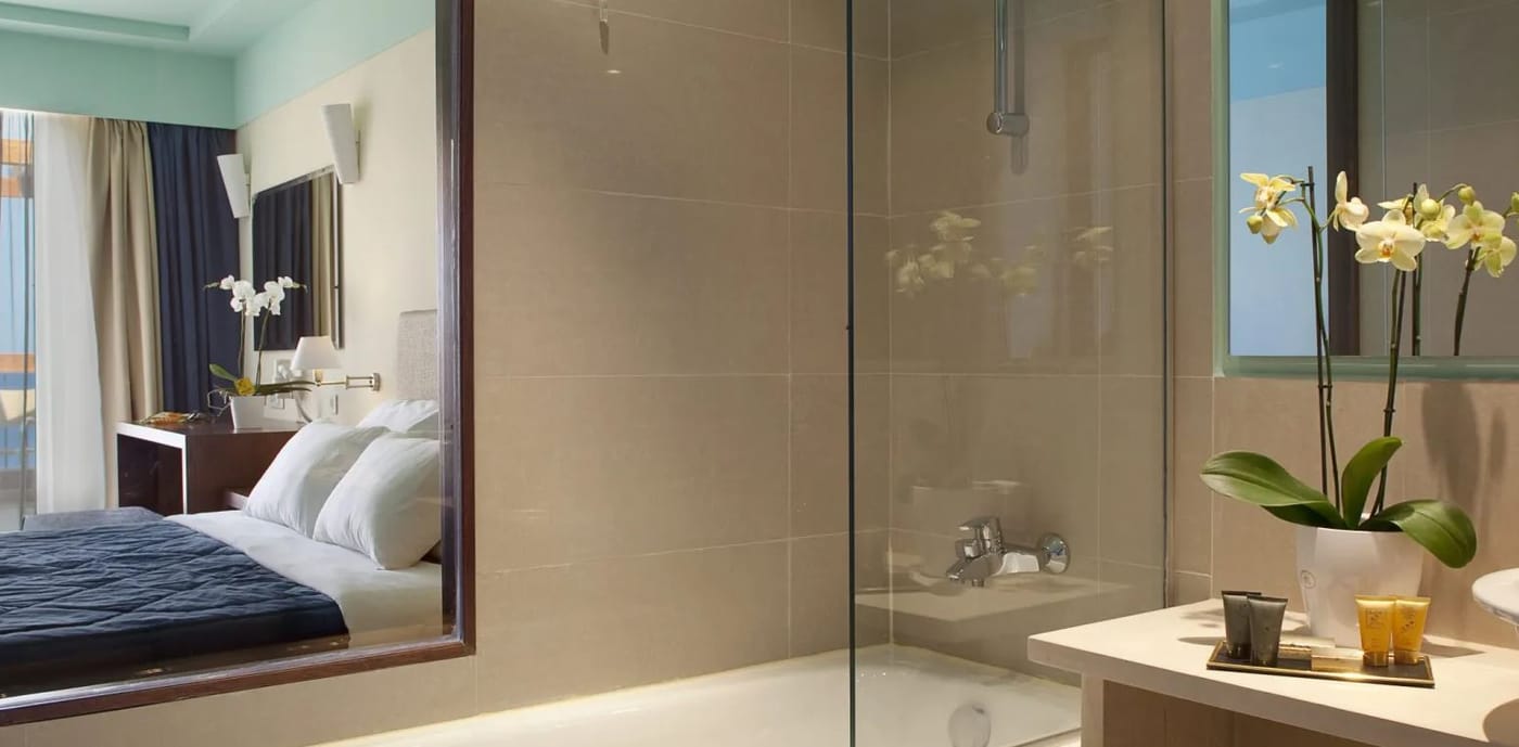 Louis-Apostolata-Island-Resort-Room-27